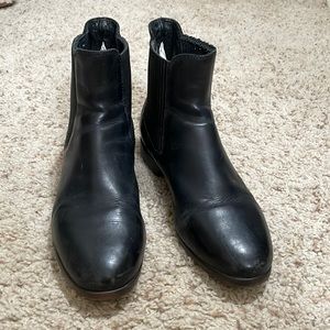 UGG Joey Chelsea leather boots